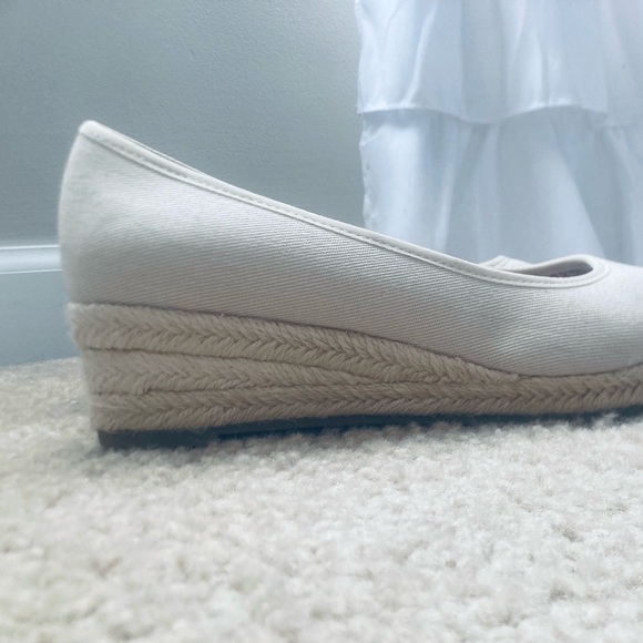 Life Stride Espadrille Shoes - Picture 4 of 5